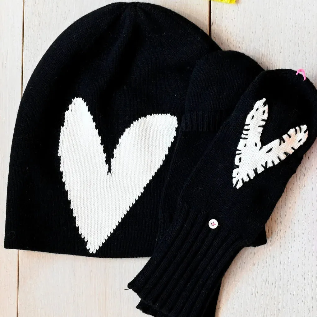 Beanie Imperfect Heart ~ Black