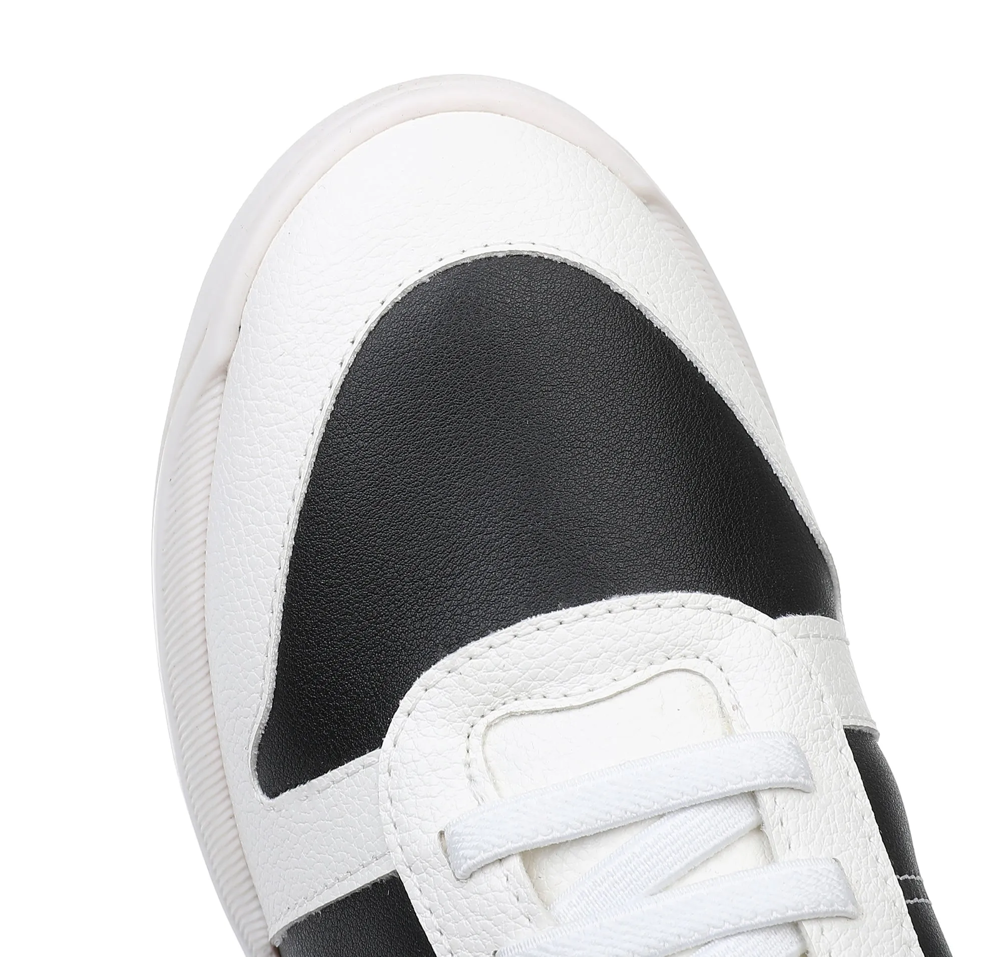 CROSSCOURT Black & White Sneakers (953.002)