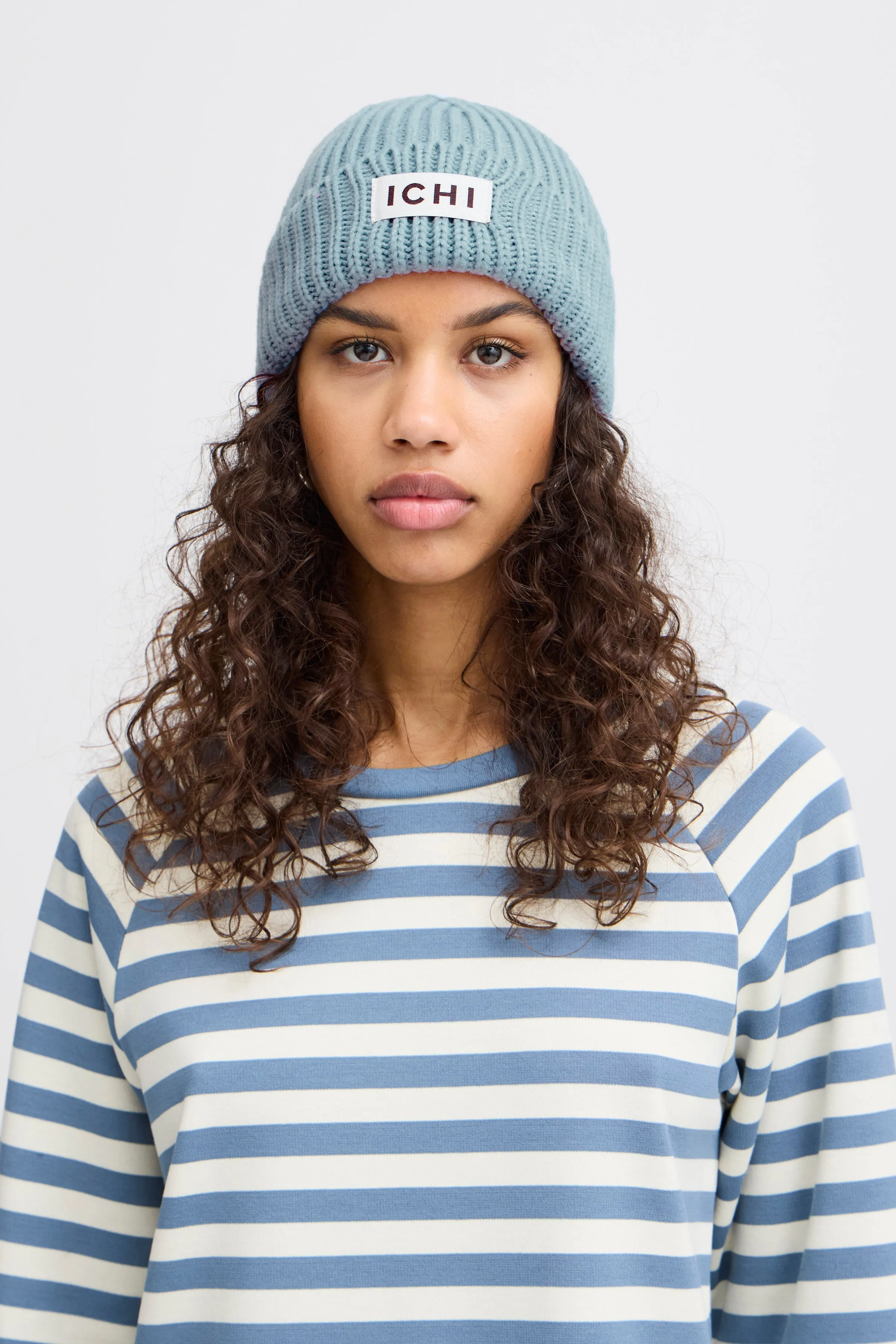 Emma Beanie (Cashmere Blue)