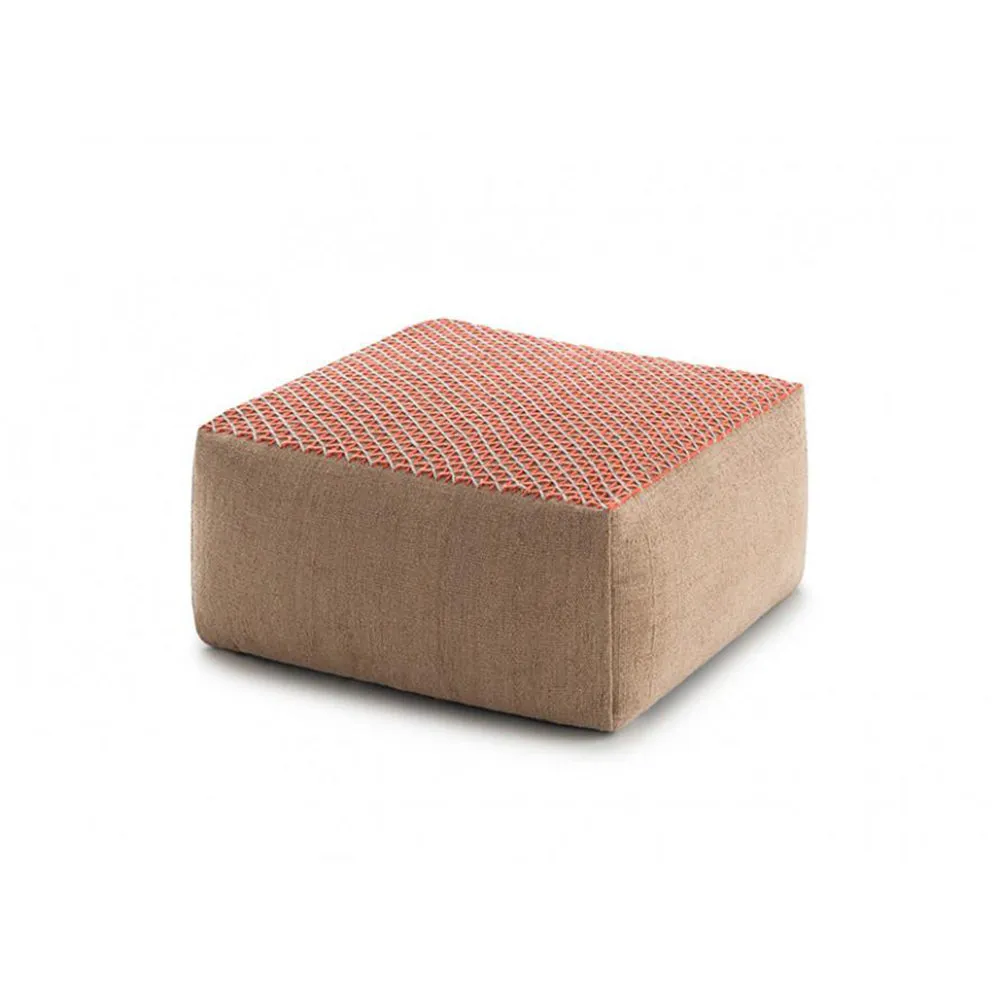 Espacio Raw Small Ottoman